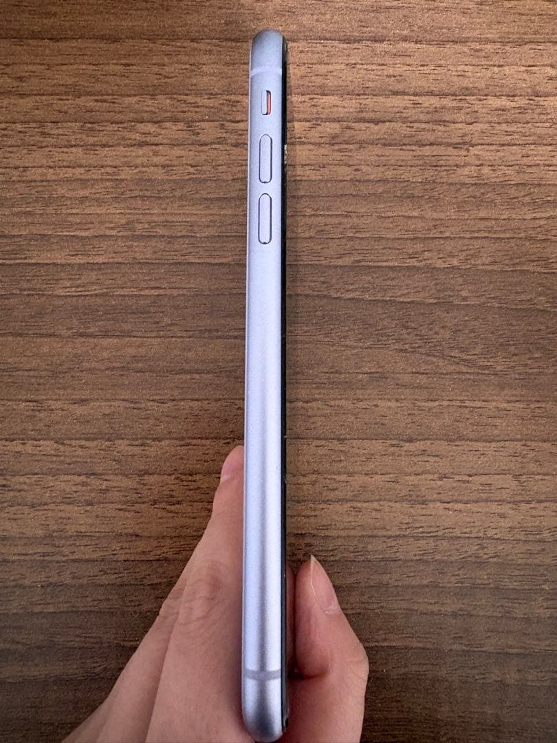 iPhone11 128GB 画面割れ