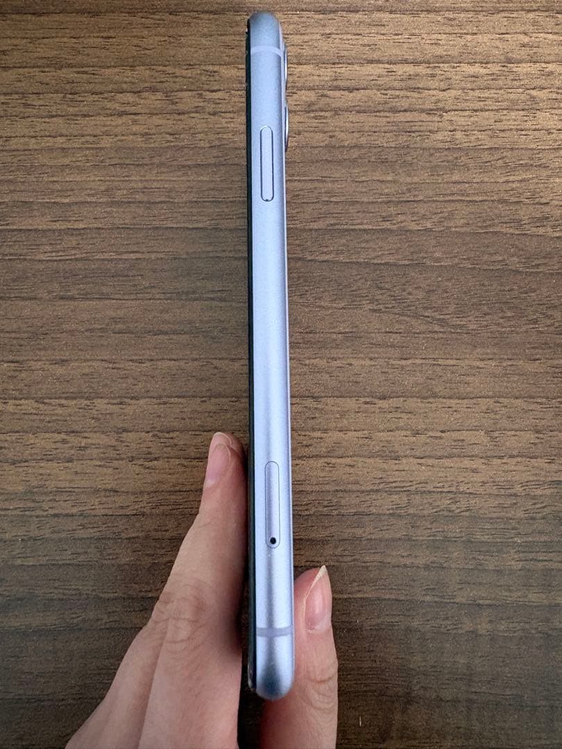 iPhone11 128GB 画面割れ