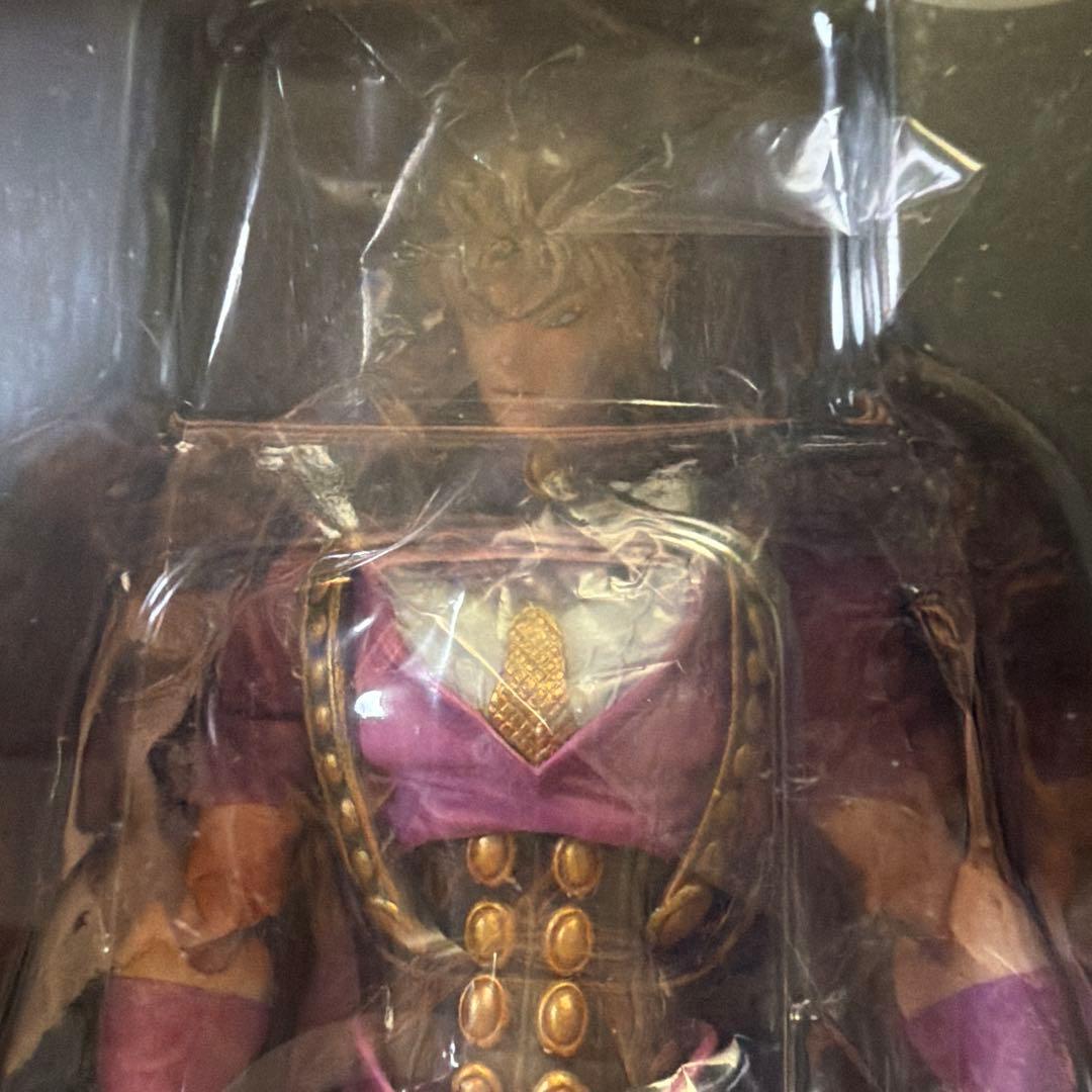 彫像可動　ジョジョの奇妙な冒険　ディオ・ブランドー(荒木飛呂彦指定カラー)