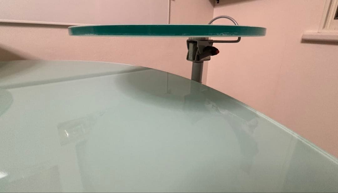 ヤマギワ購入 ガラス製デザインデスク PCデスク モダンデザイン 名古屋引取歓迎