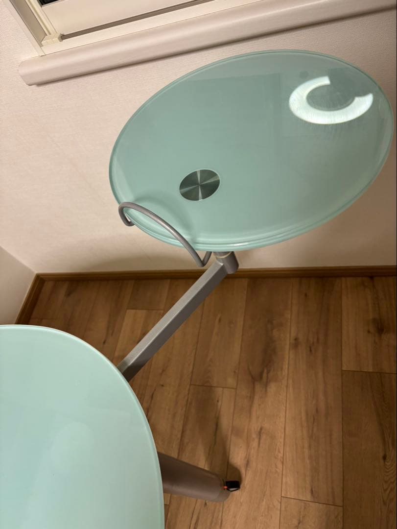 ヤマギワ購入 ガラス製デザインデスク PCデスク モダンデザイン 名古屋引取歓迎