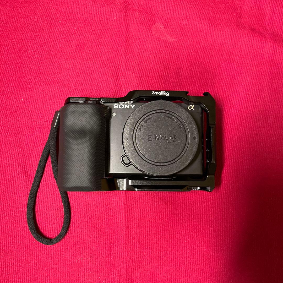 【美品】SONY ZV-E10 専用グリップ/SDカード/フィルター付き