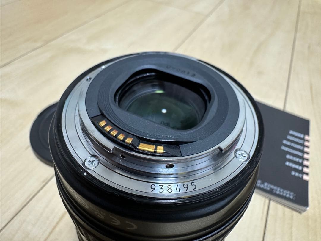 極美品　Canon EF24-105mm F4L IS USM レンズ
