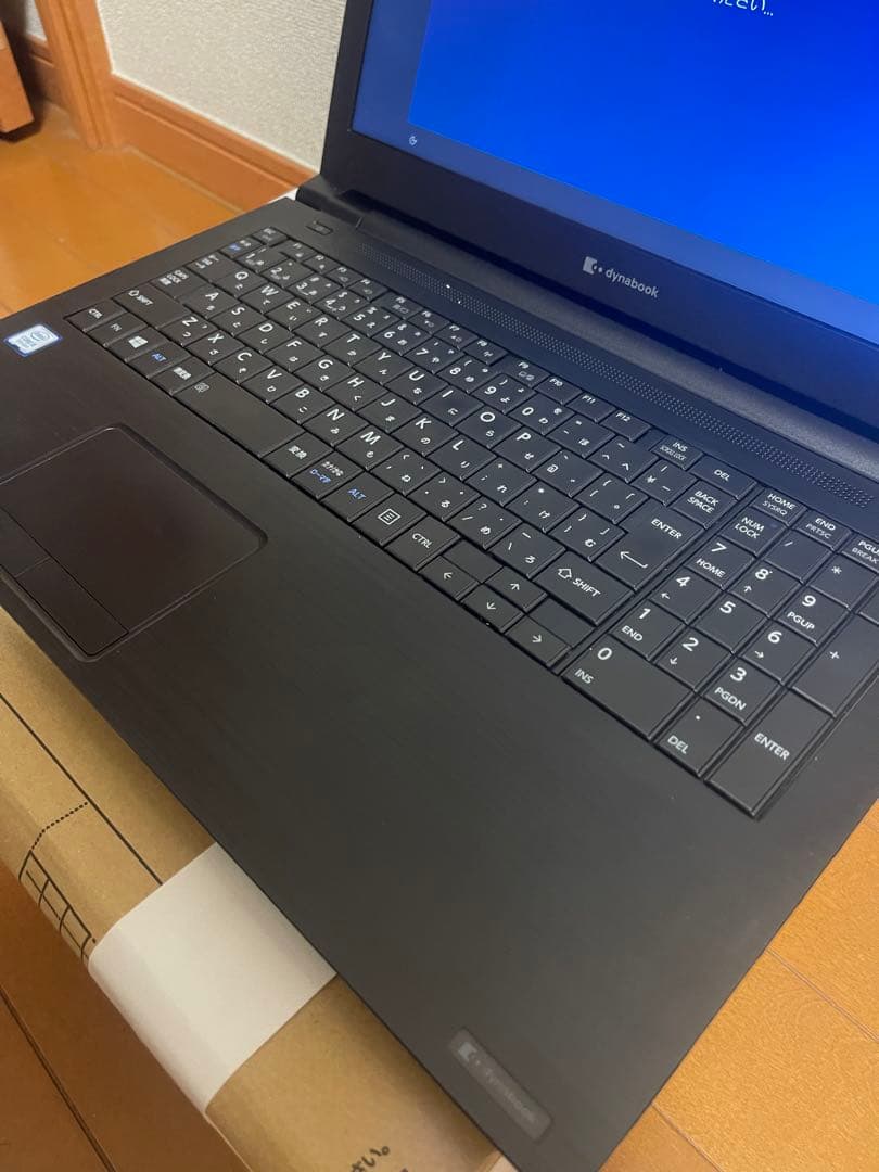 ノートパソコンDynabook B65/EP Core i5-8265U