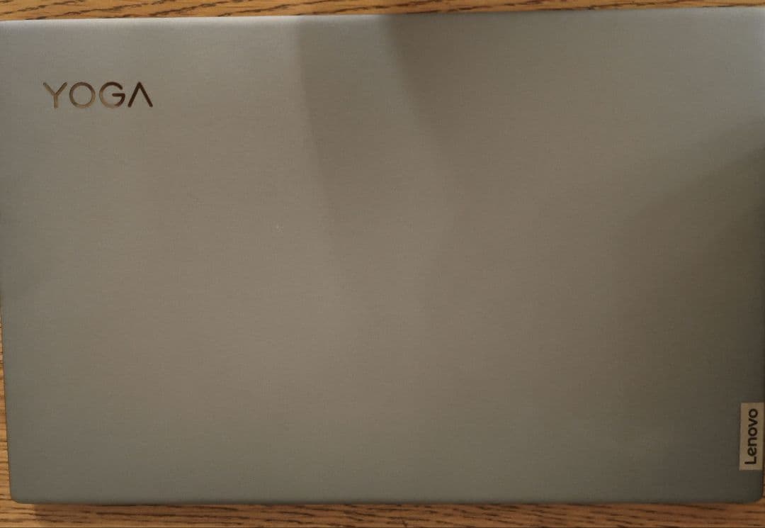 Lenovo Yoga Slim 7 | i5/8GB/512GB ケース付