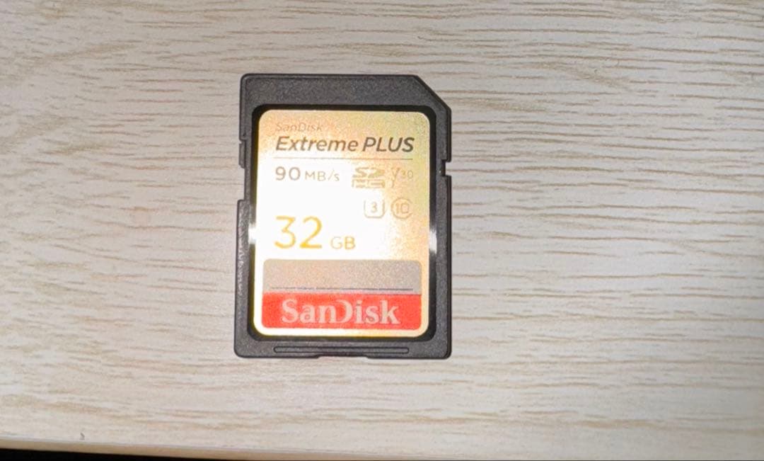 canonkissx10ダブルズームキット　箱無し