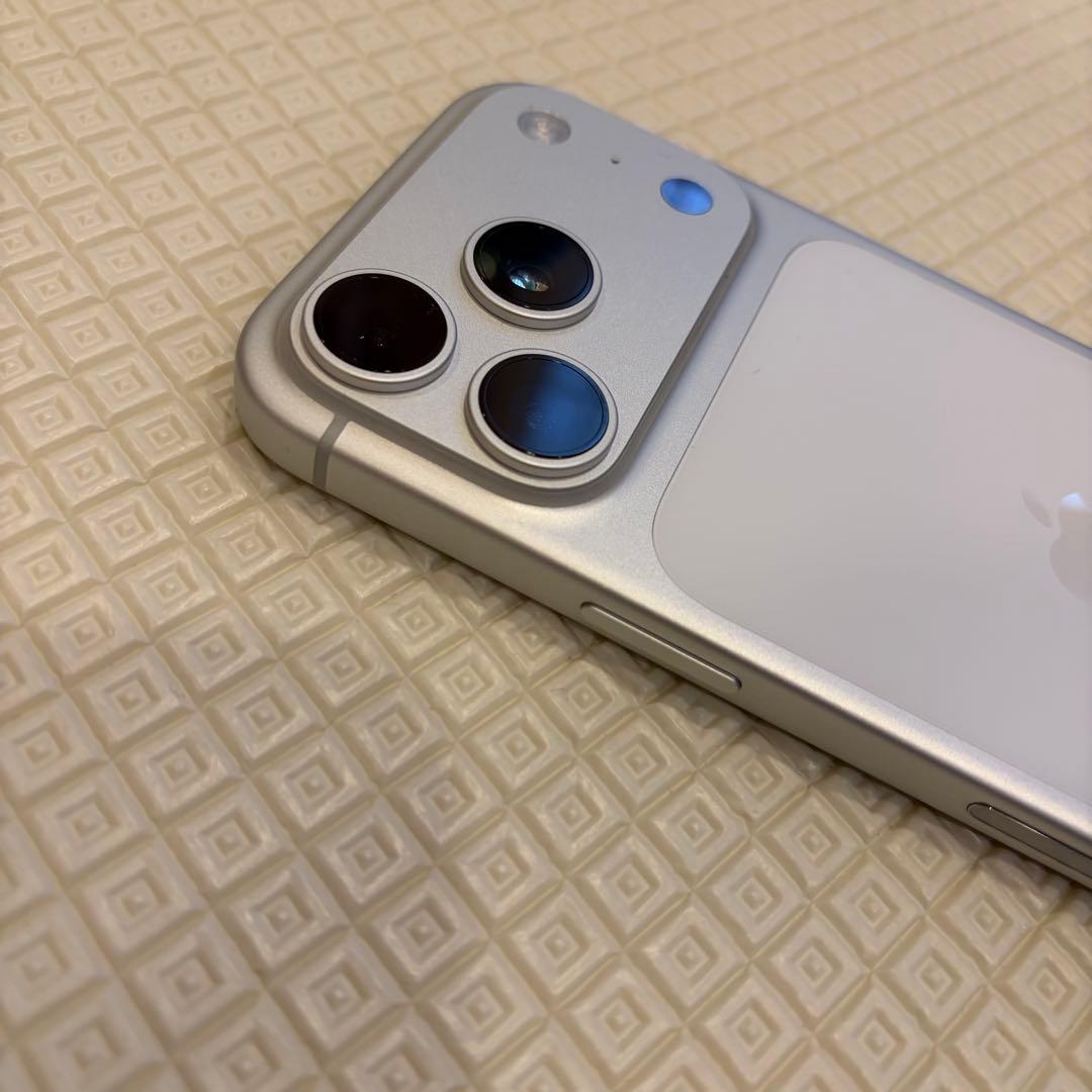 即発送 【バッテリー100%】iPhone17Pro 本体 256GB