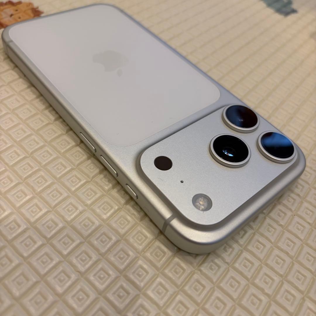 即発送 【バッテリー100%】iPhone17Pro 本体 256GB