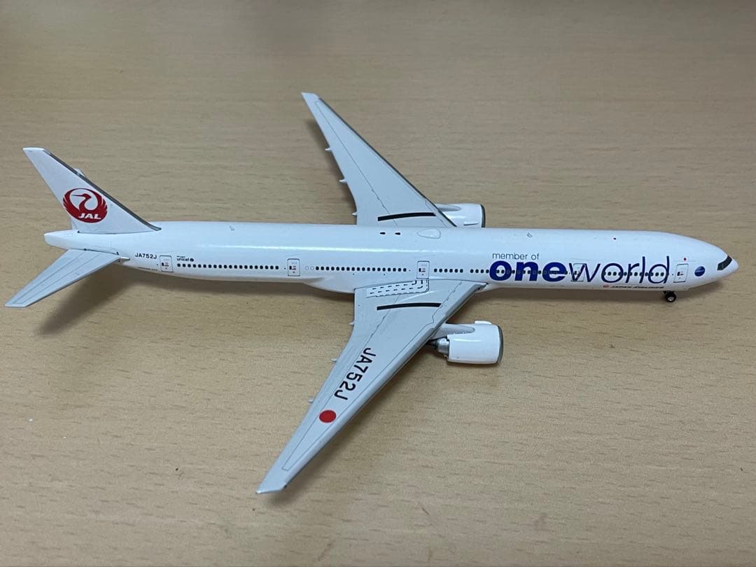 航空機・ヘリコプター Phoenix JAL B777-300 JA752J 1/400