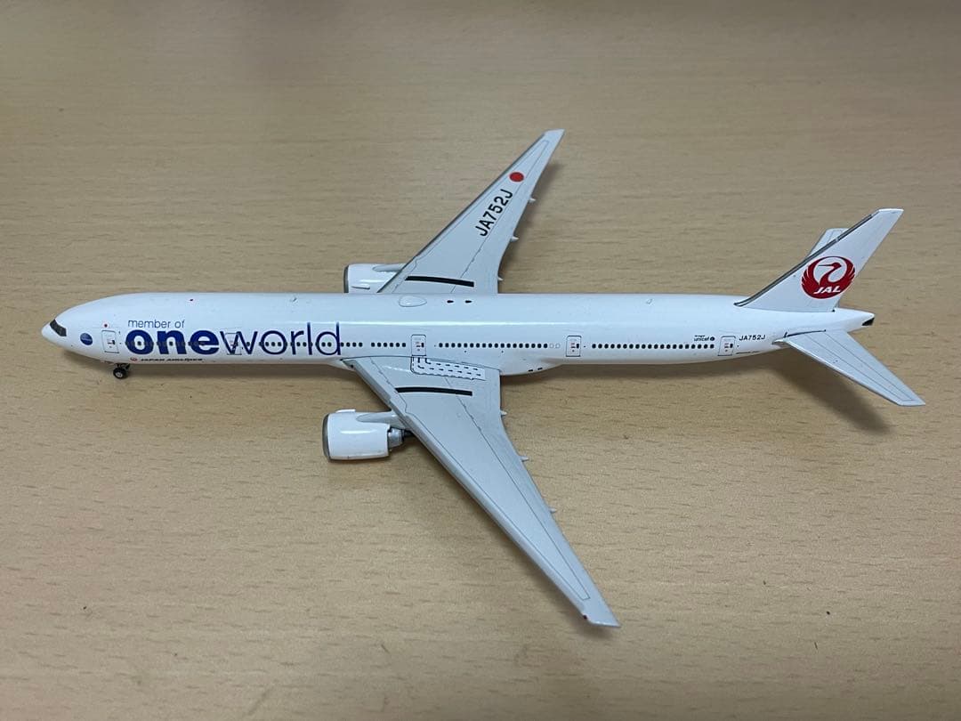 航空機・ヘリコプター Phoenix JAL B777-300 JA752J 1/400