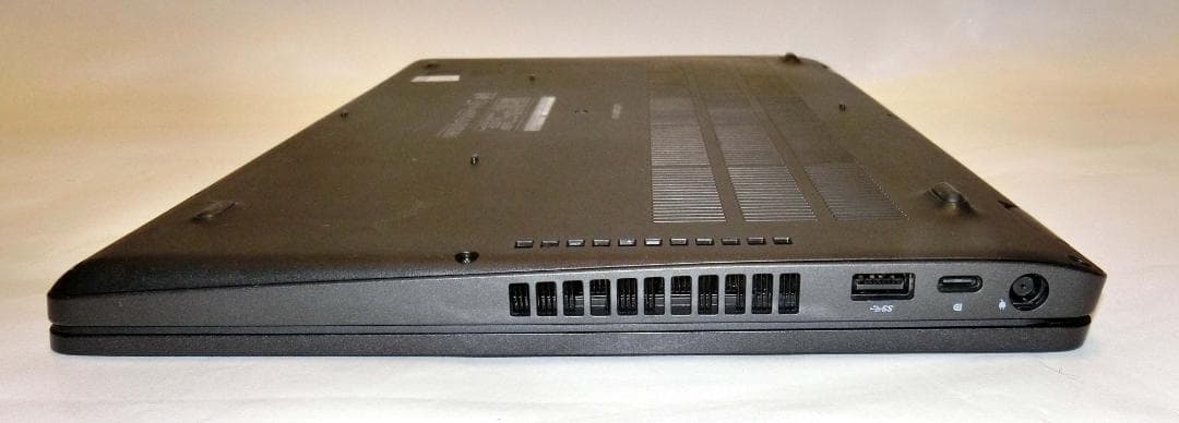◆ DELL Latitude 5500 ◆ ノートパソコン