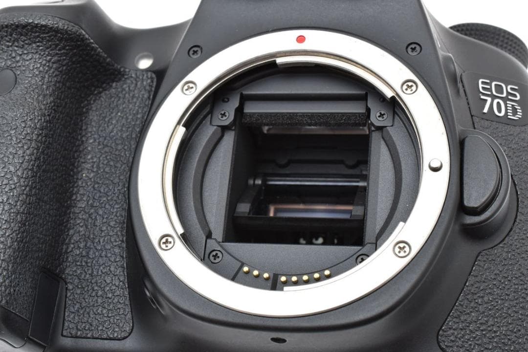 良品　9311ショット　キャノン EOS 70D ダブルレンズ/一眼レフカメラ
