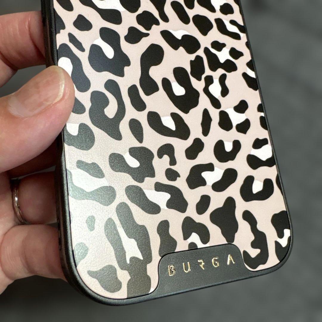 BRUGA ELITE iPhone16 ケース