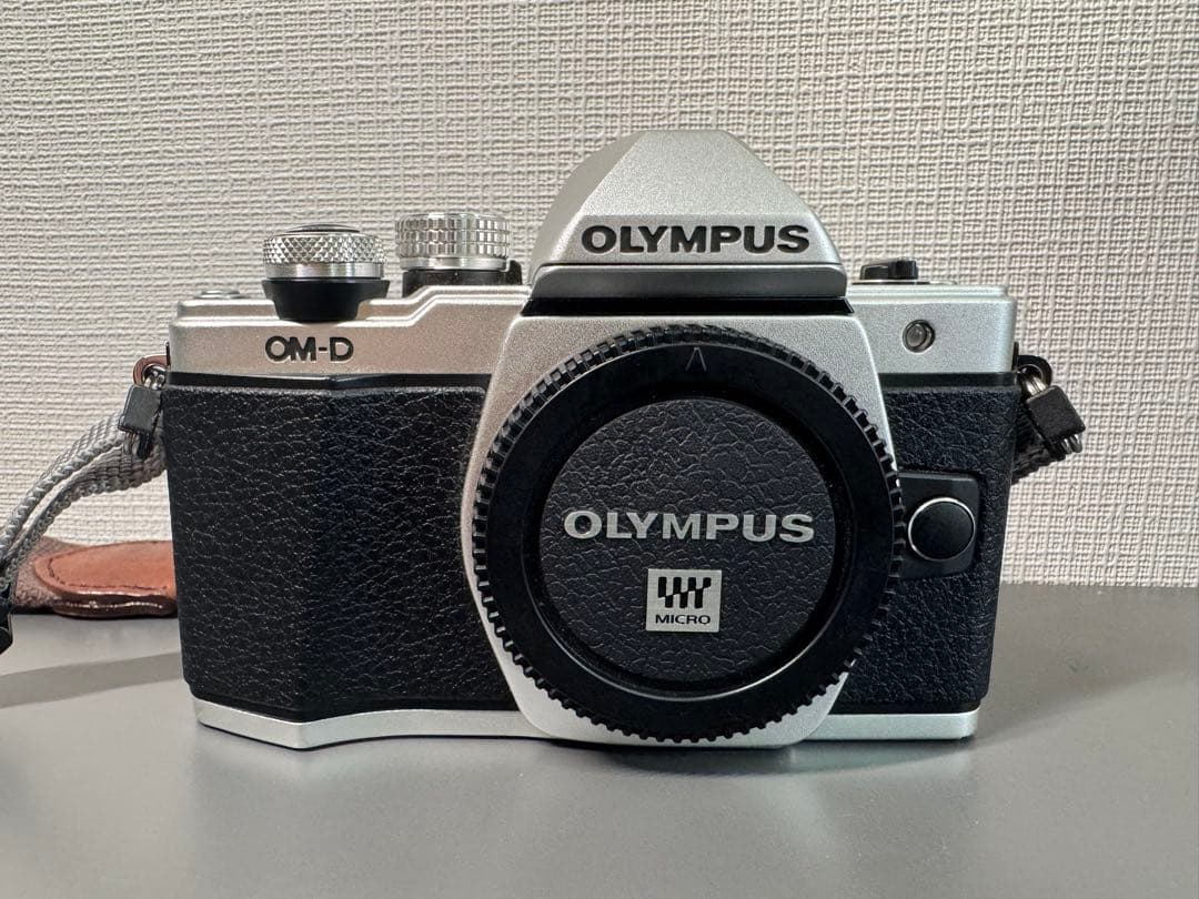 OLYMPUS OM-D E-M10 MarkII EZダブルズームキット