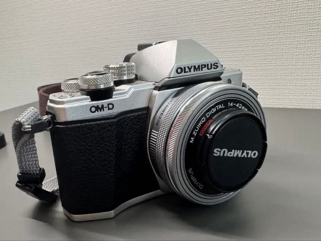 OLYMPUS OM-D E-M10 MarkII EZダブルズームキット