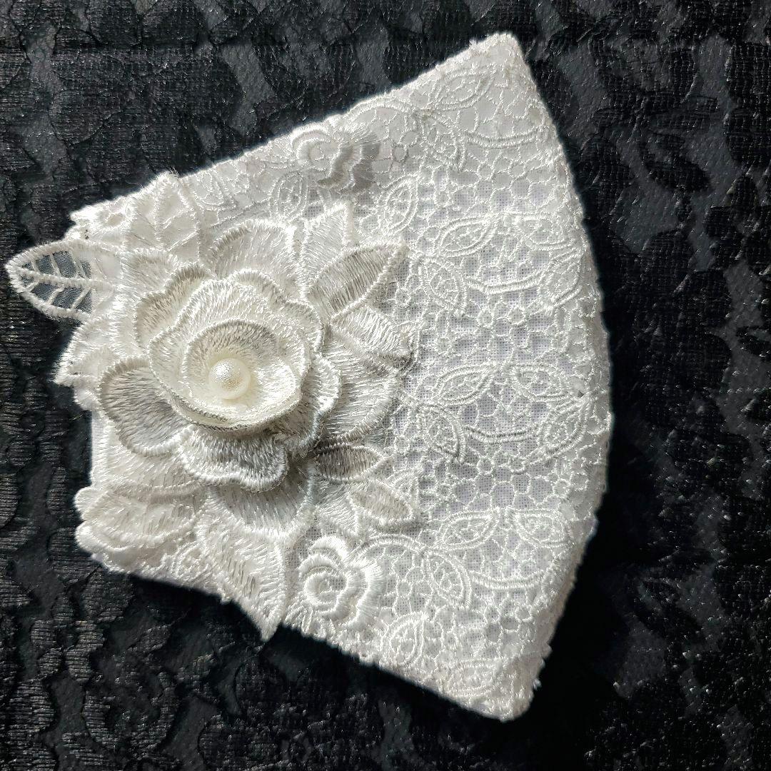 真っ白チュールレー❀.花モチーフ  マスクカバー