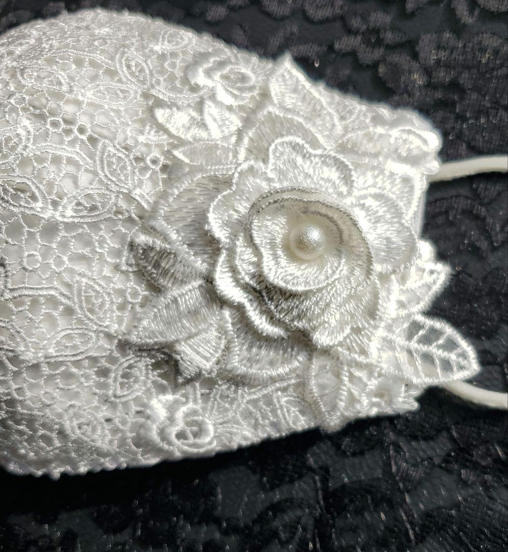 真っ白チュールレー❀.花モチーフ  マスクカバー