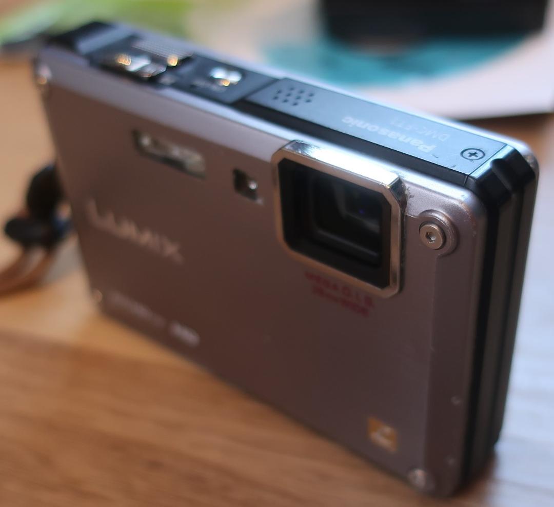 Panasonic LUMIX DMC-FT1 デジタルカメラ