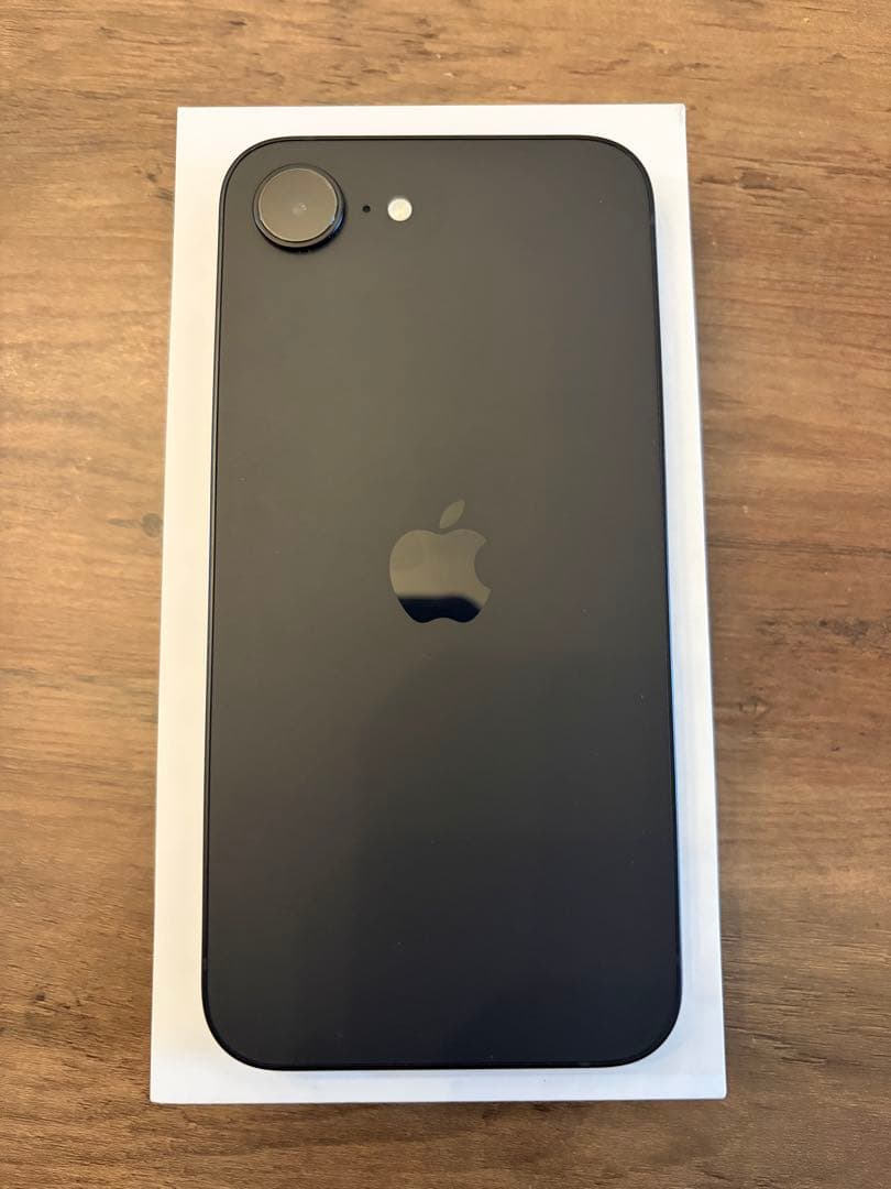 Apple iPhone 16e ブラック 128GB 本体