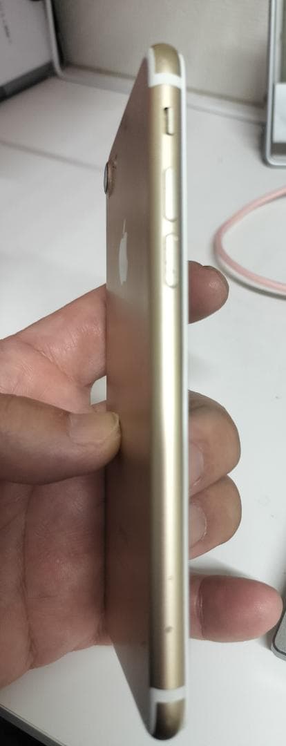 【初期設定済】iPhone 7 Silver 256GB SIMフリーVoLTE