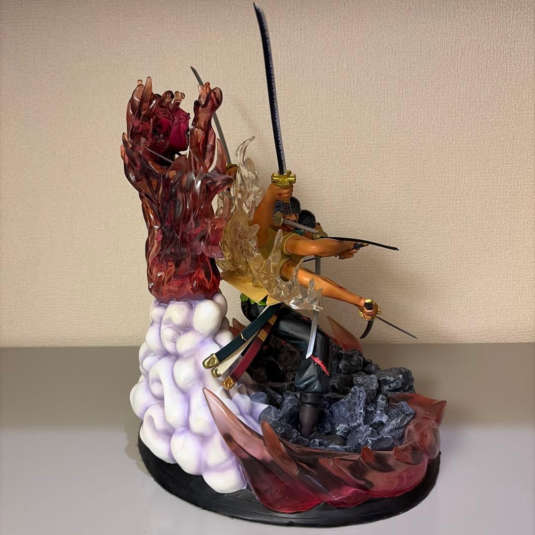 ワンピース　ロロノア・ゾロ　ガレージキット　フィギュア