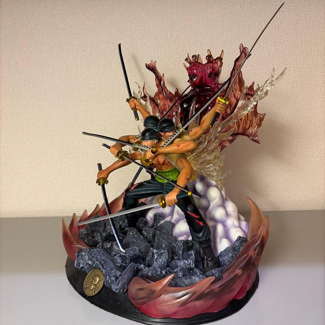 ワンピース　ロロノア・ゾロ　ガレージキット　フィギュア