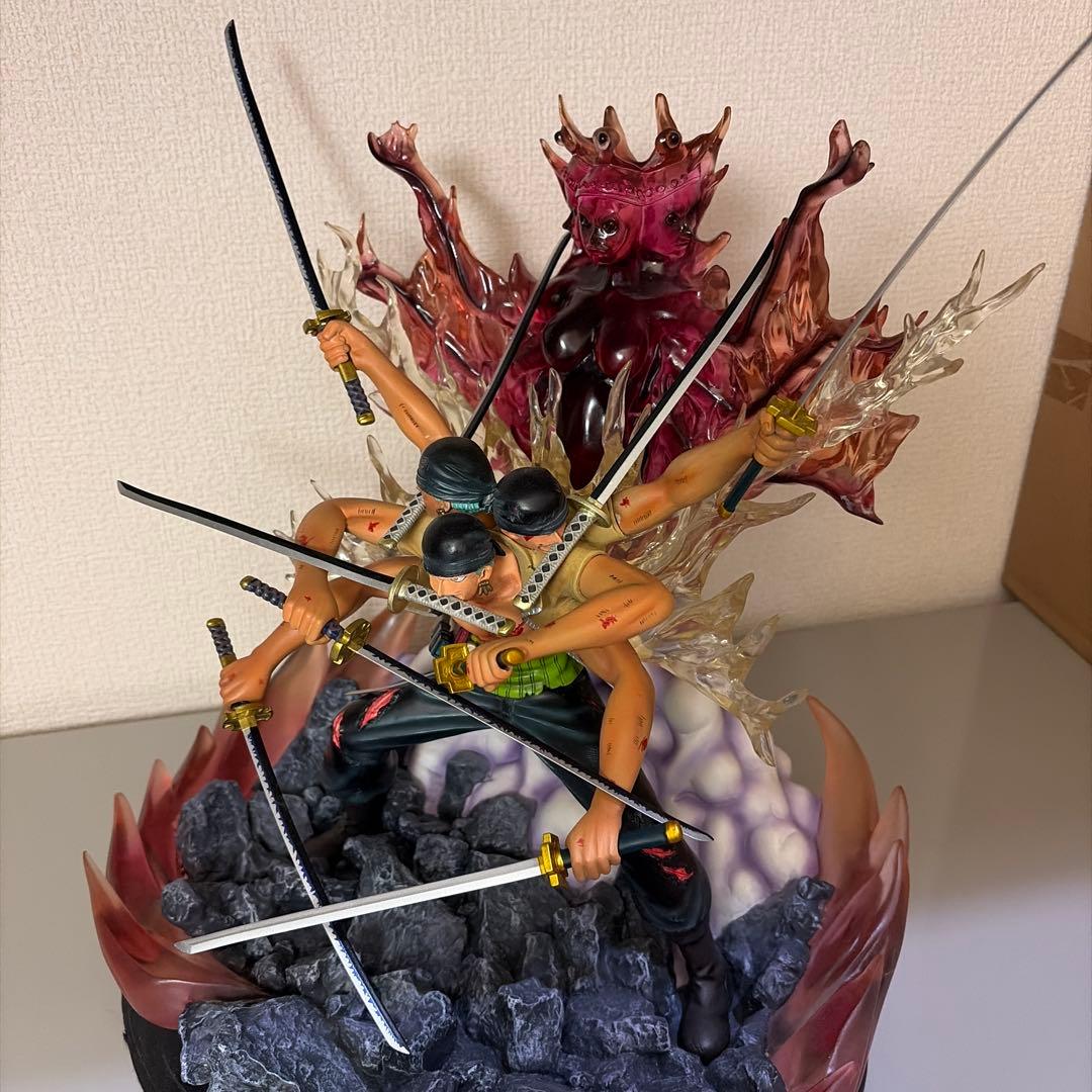 ワンピース　ロロノア・ゾロ　ガレージキット　フィギュア