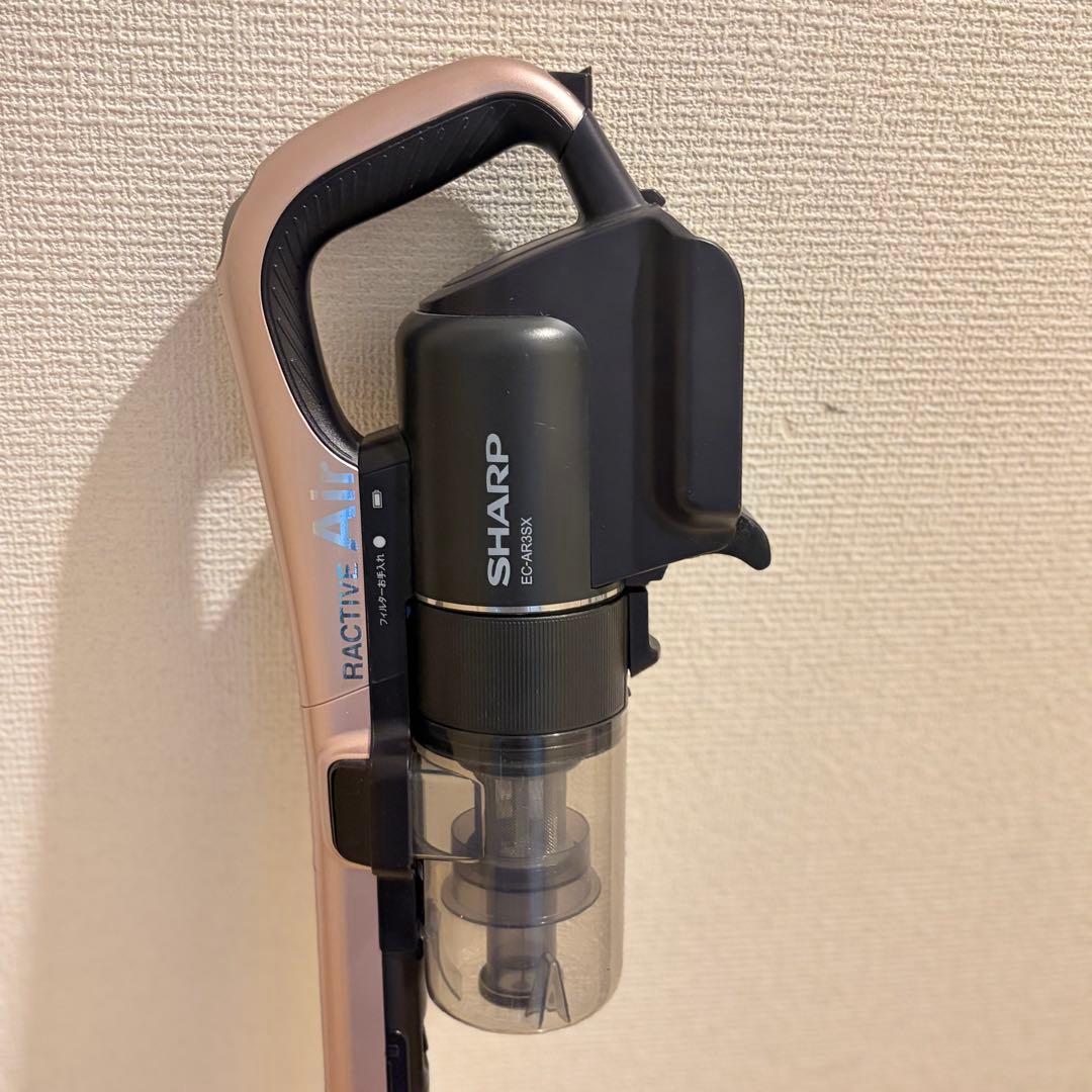 み*こ様 SHARPコードレス掃除機バッテリー2個スティッククリーナーEC-AR