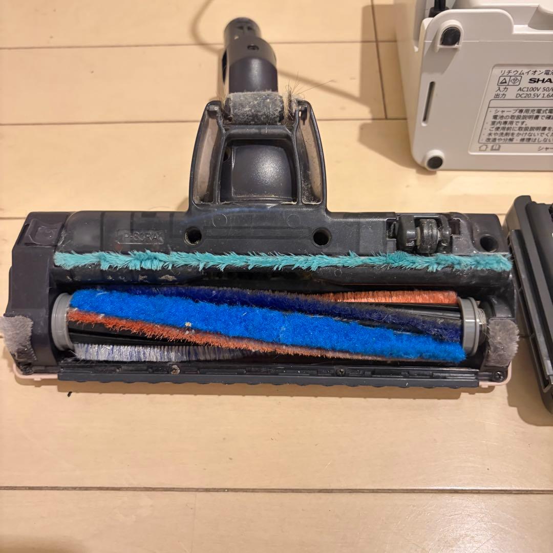 み*こ様 SHARPコードレス掃除機バッテリー2個スティッククリーナーEC-AR