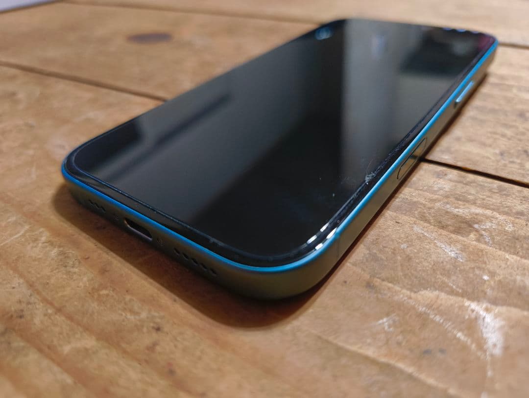 Apple iPhone16 128 バッテリー100%✨️ 美 ケース付き！