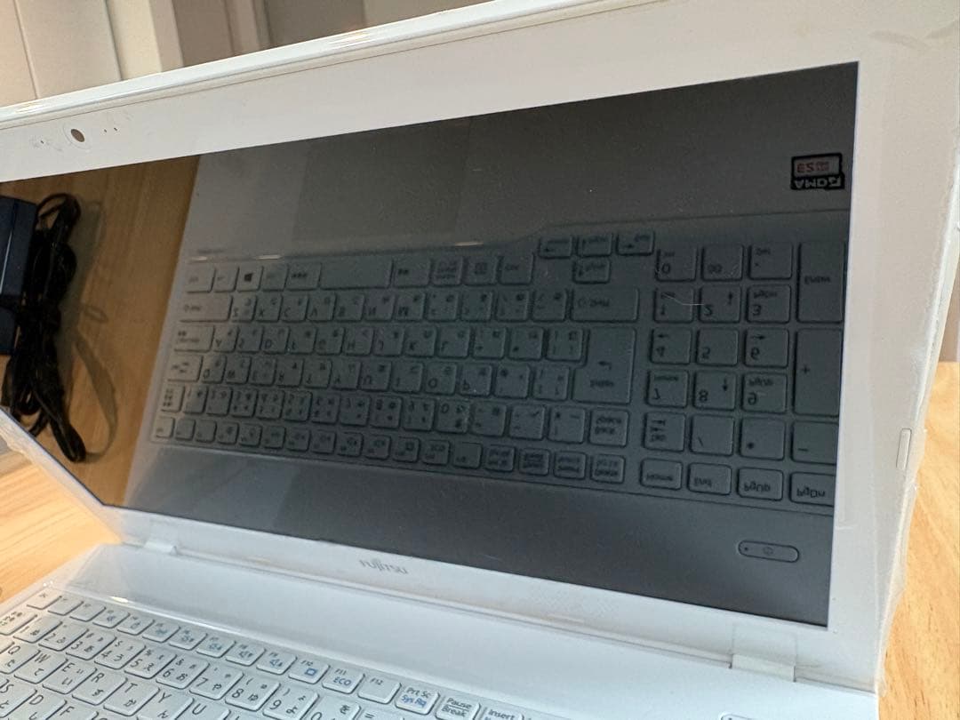 富士通 ノートPC ホワイト 日本語配列