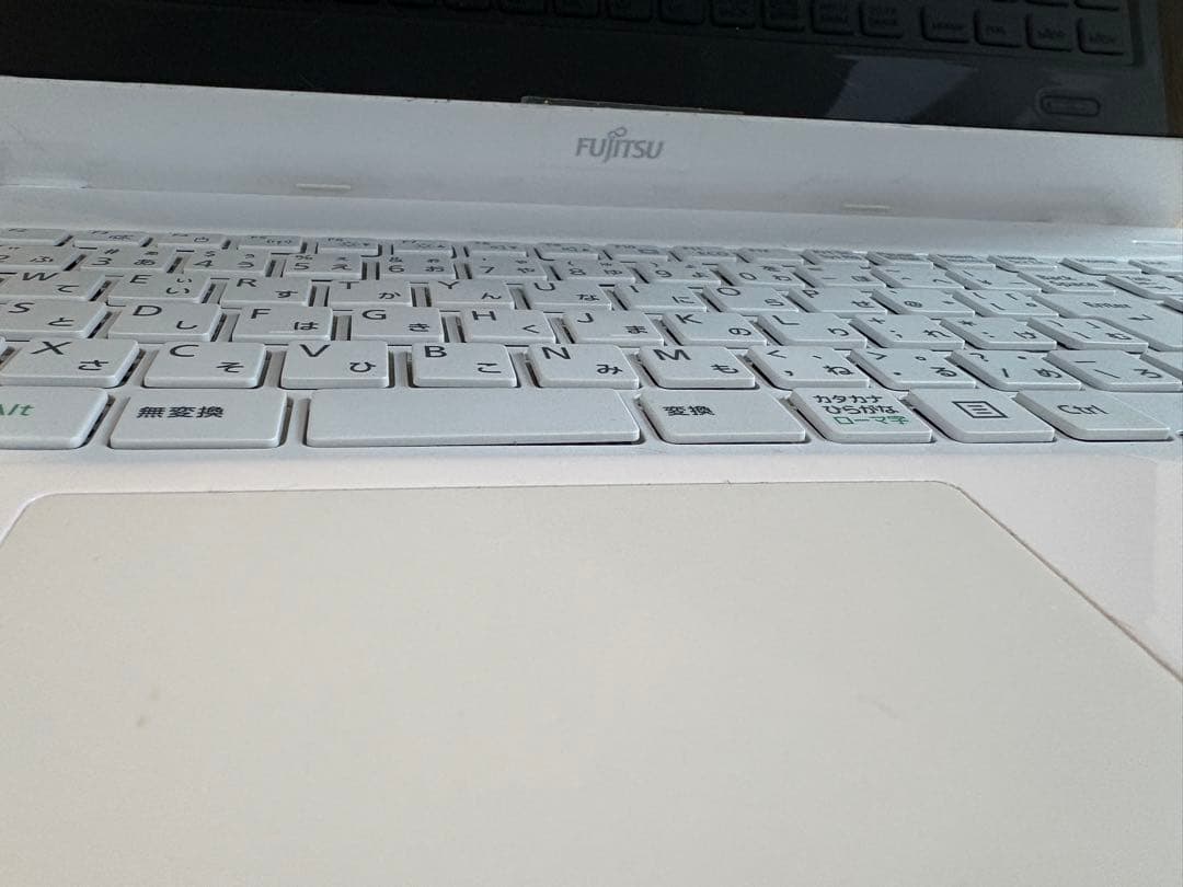富士通 ノートPC ホワイト 日本語配列