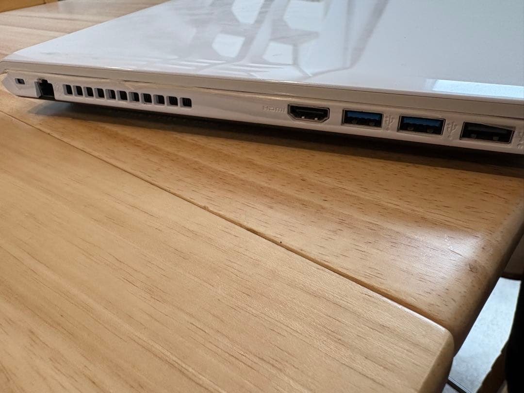 富士通 ノートPC ホワイト 日本語配列