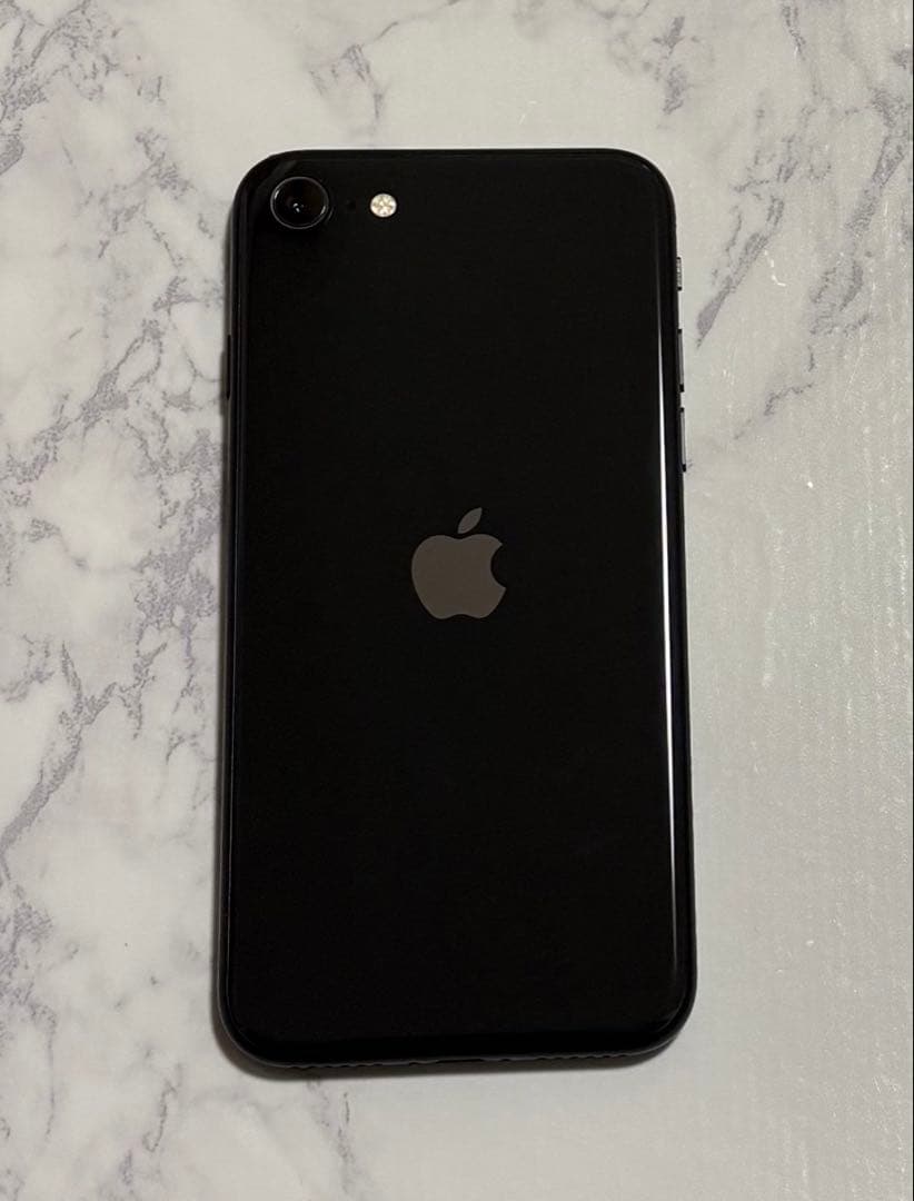 iPhone SE 第二世代 スマートフォン本体 ブラック