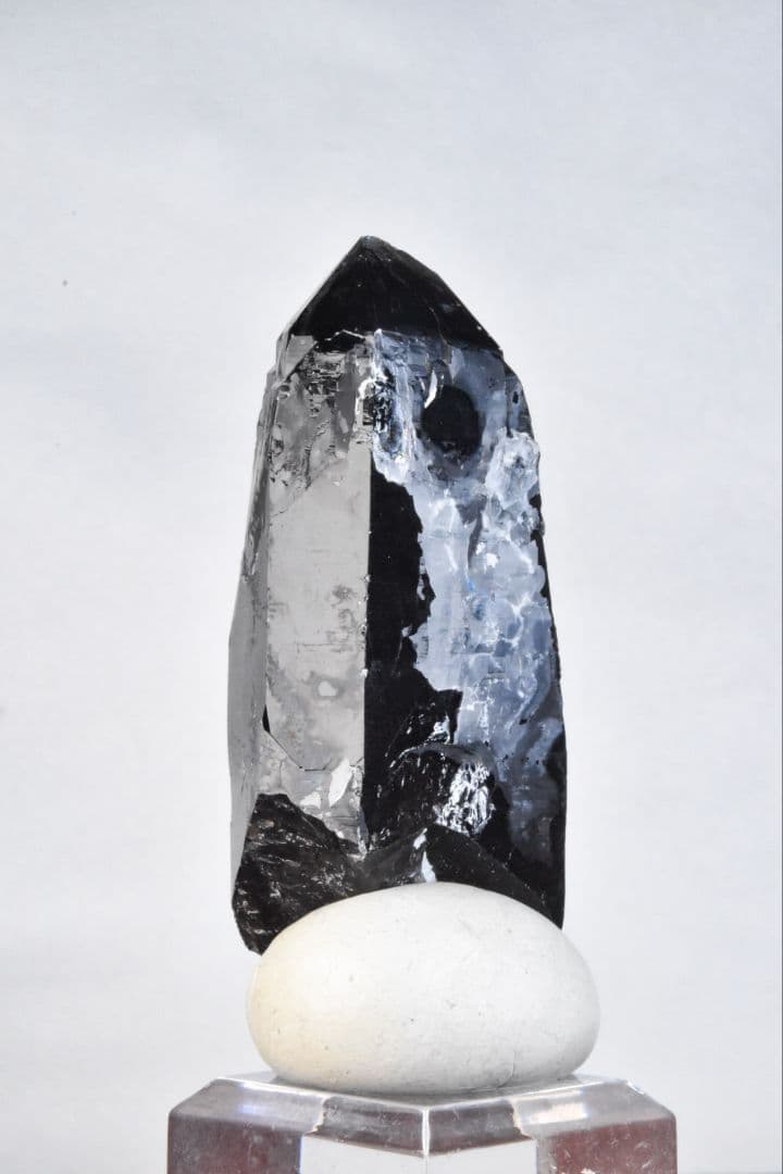 最新産出！ 岐阜県中津川市蛭川田原産 モリオンに近いスモーキークォーツ03