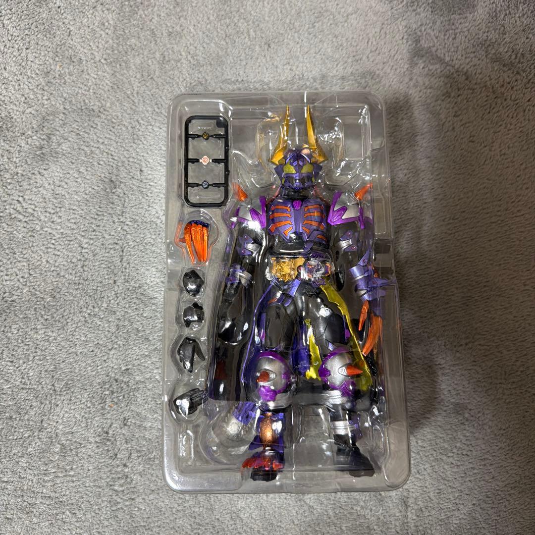 s.h.figarts 仮面ライダーバッファ フィーバーゾンビ(ジャマ神)