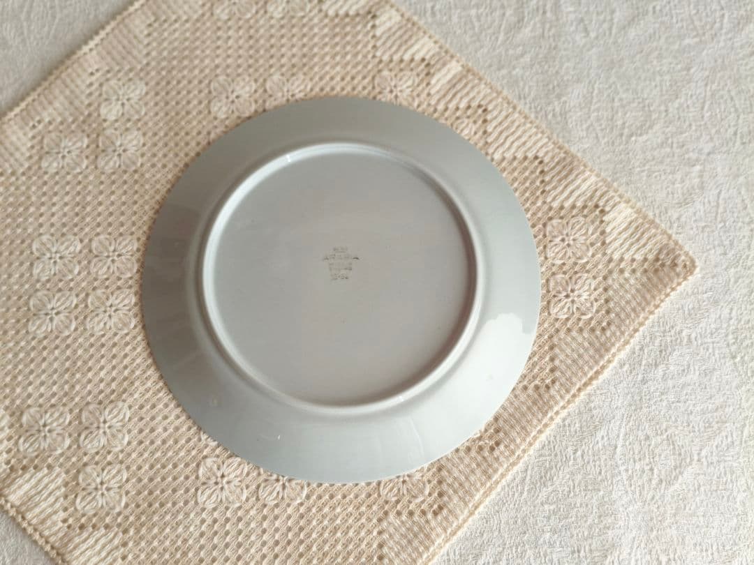 * old arabia かすみ草 ❀ ミルクグレーの ケーキプレート