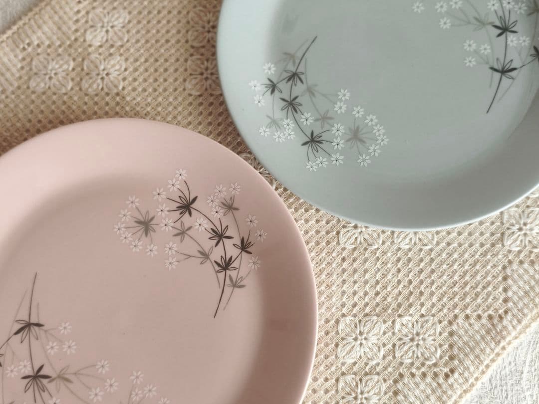 * old arabia かすみ草 ❀ ミルクグレーの ケーキプレート