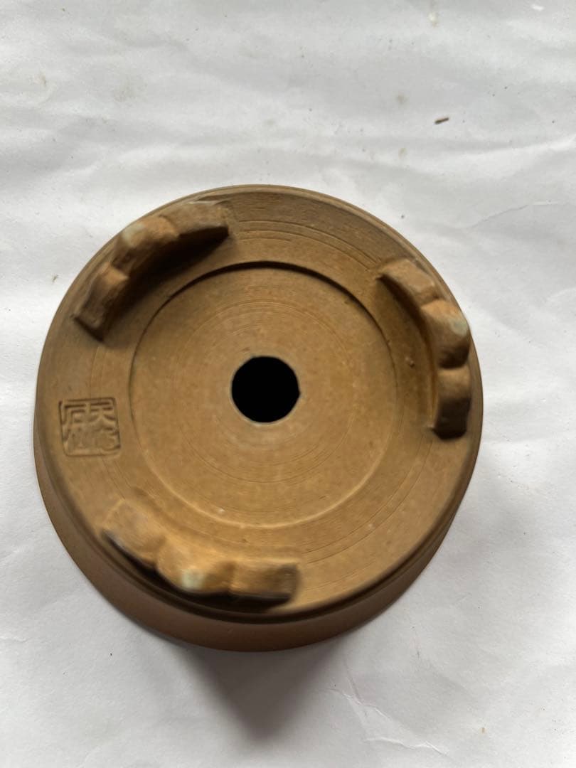 陶器製彫刻入り盆栽鉢