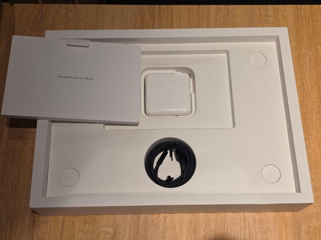 【新品同様】MacBook Pro 14 M3 Pro 18GB 512GB