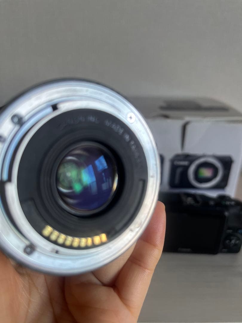 Canon EOS デジタル一眼レフカメラとレンズ