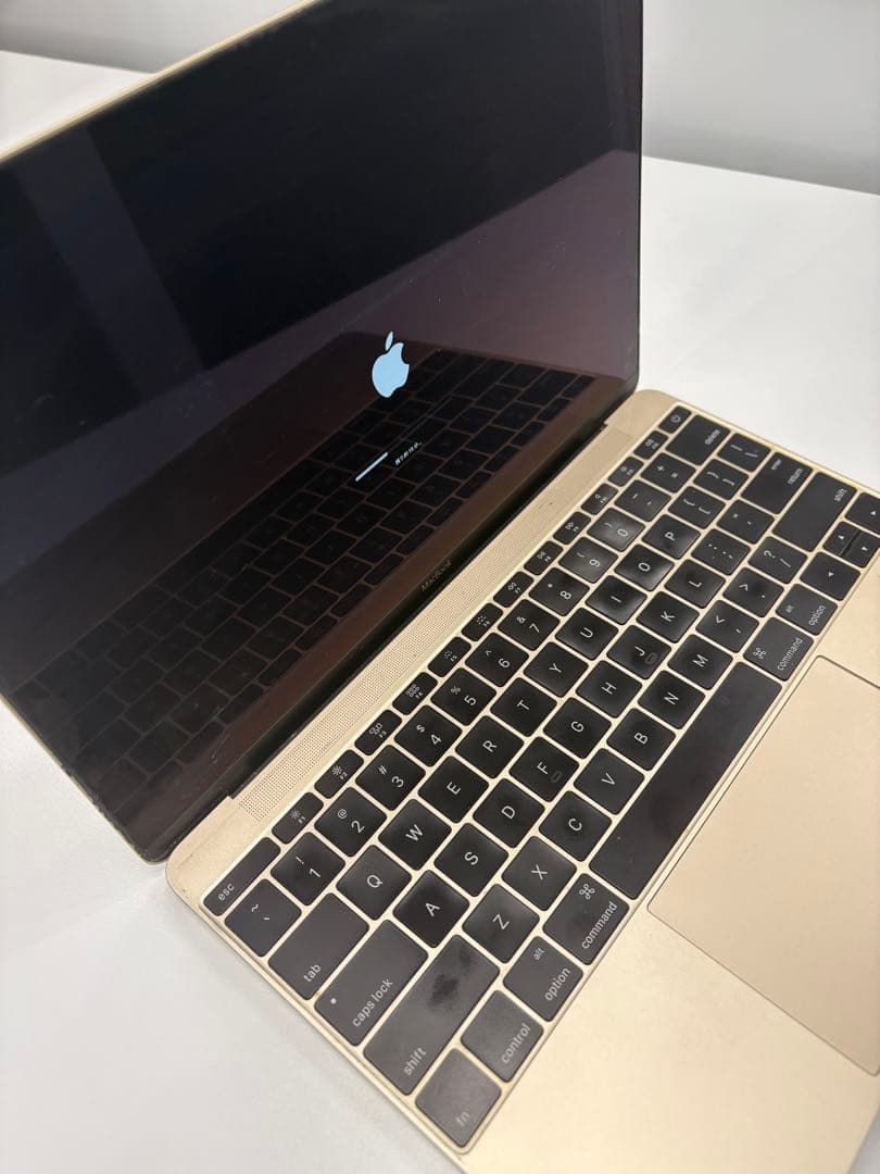 ゴールド MacBook 本体　2016初期