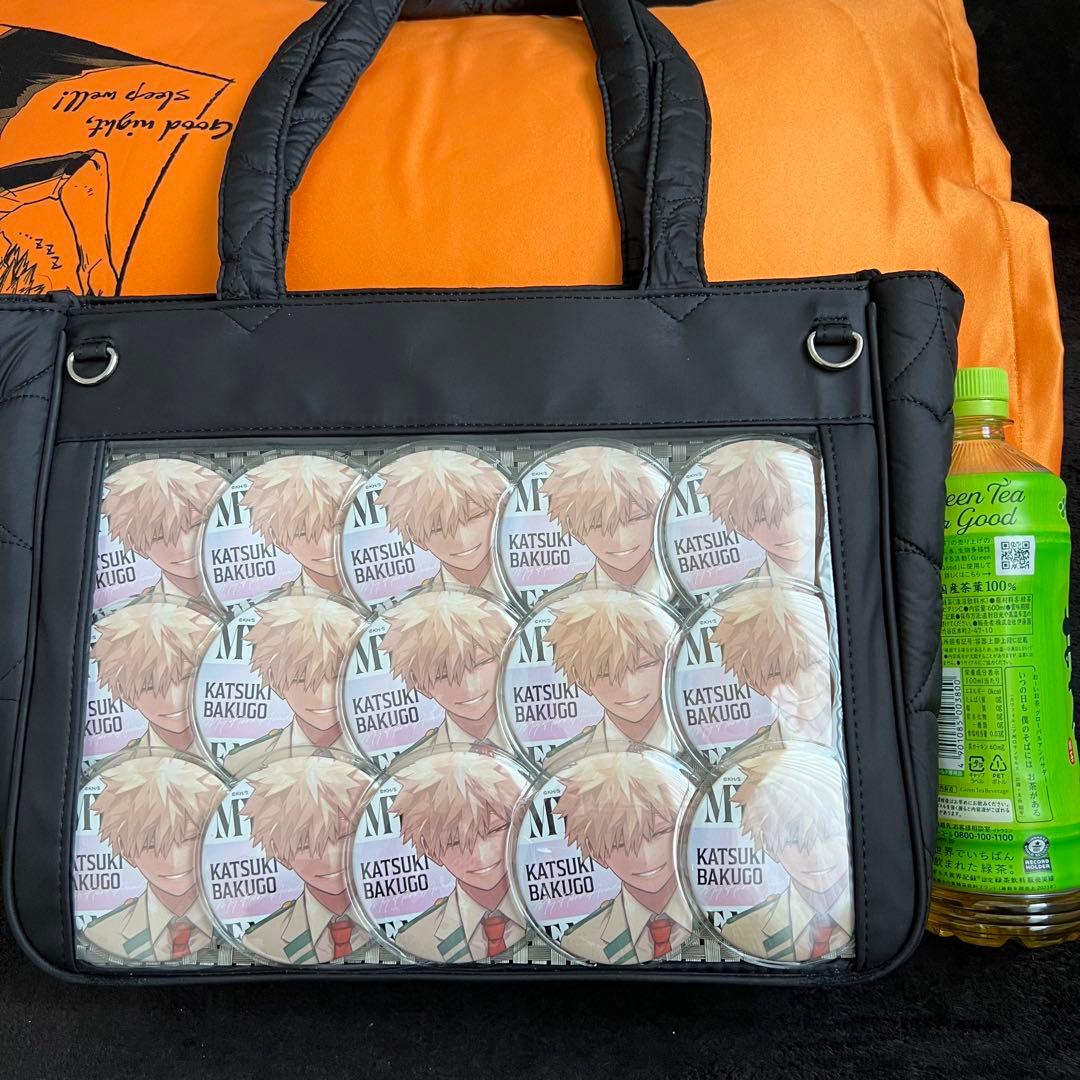 ジャンプGIGA2024spring爆豪勝己缶バッジ15ときめきプレーン痛バッグ