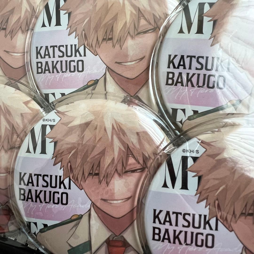 ジャンプGIGA2024spring爆豪勝己缶バッジ15ときめきプレーン痛バッグ