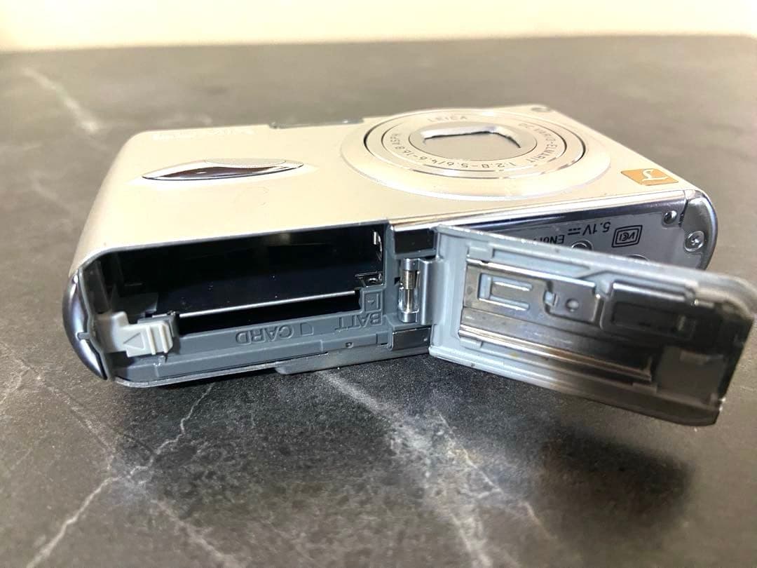 【訳あり】Panasonic Lumix DMC-FX01 デジカメ
