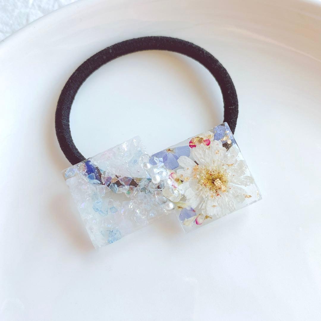 レジンヘアゴム 天然石　ローズクォーツ　水晶　マトリカリア　勿忘草