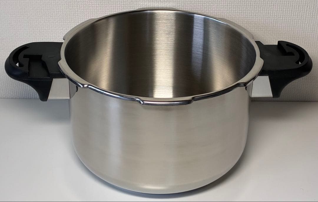 未使用 ワンダーシェフ 魔法のクイック料理 両手圧力鍋 5.5L QDA55