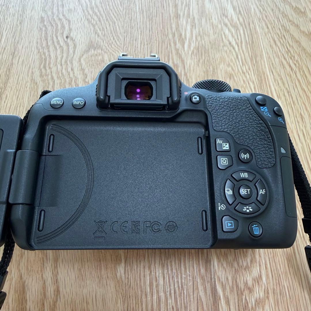 Canon EOS Kiss X9i 一眼レフカメラダブルズームキット値下げ不可