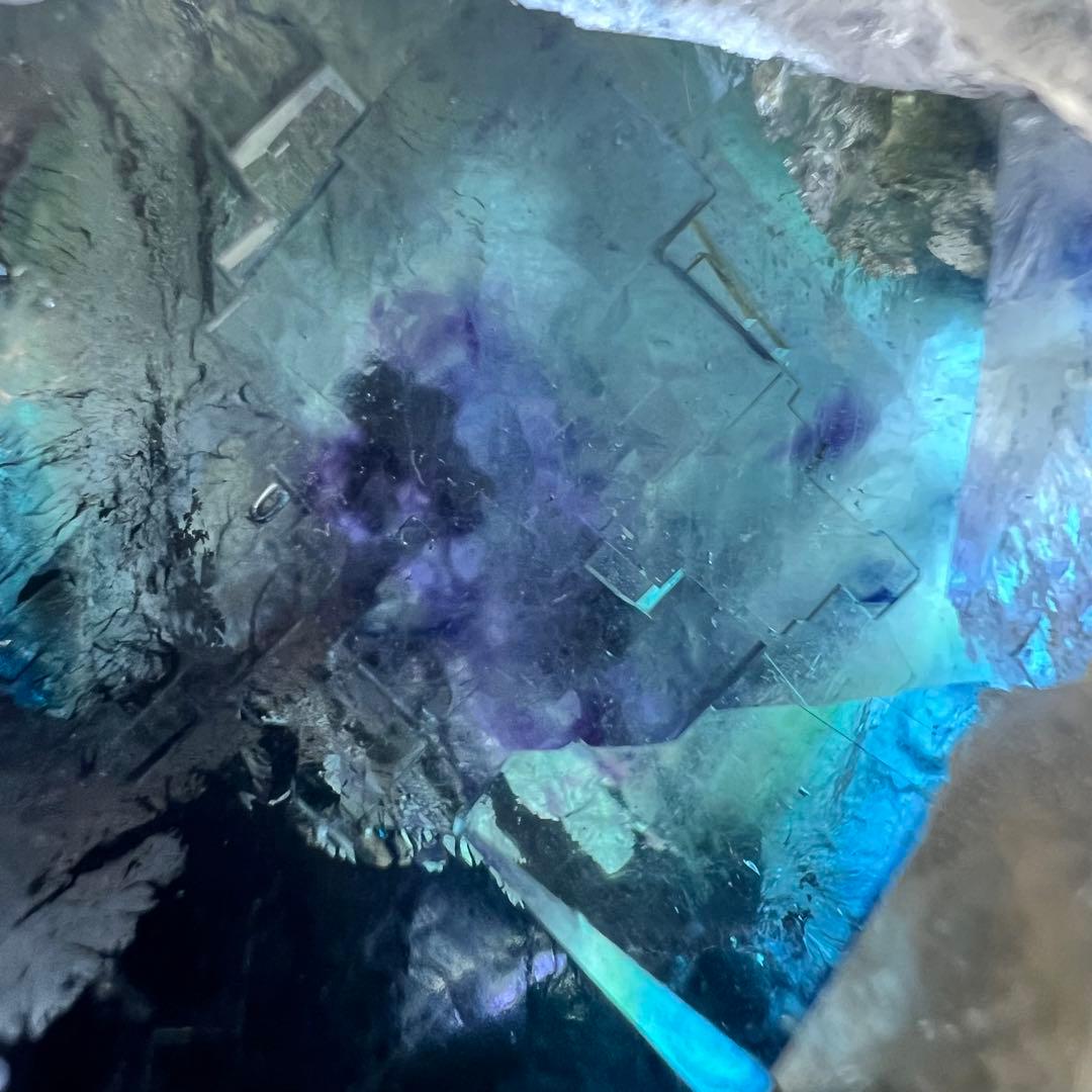 爆誕⭐︎気泡あり⭐︎ヤオガンシャン　カルサイト共生「勿忘草色」フローライト