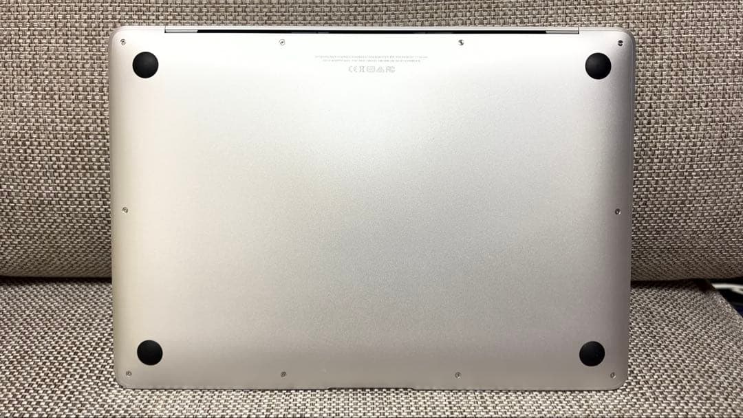 【美品】MacBook Air 13.3インチ 256GB SSD 2018